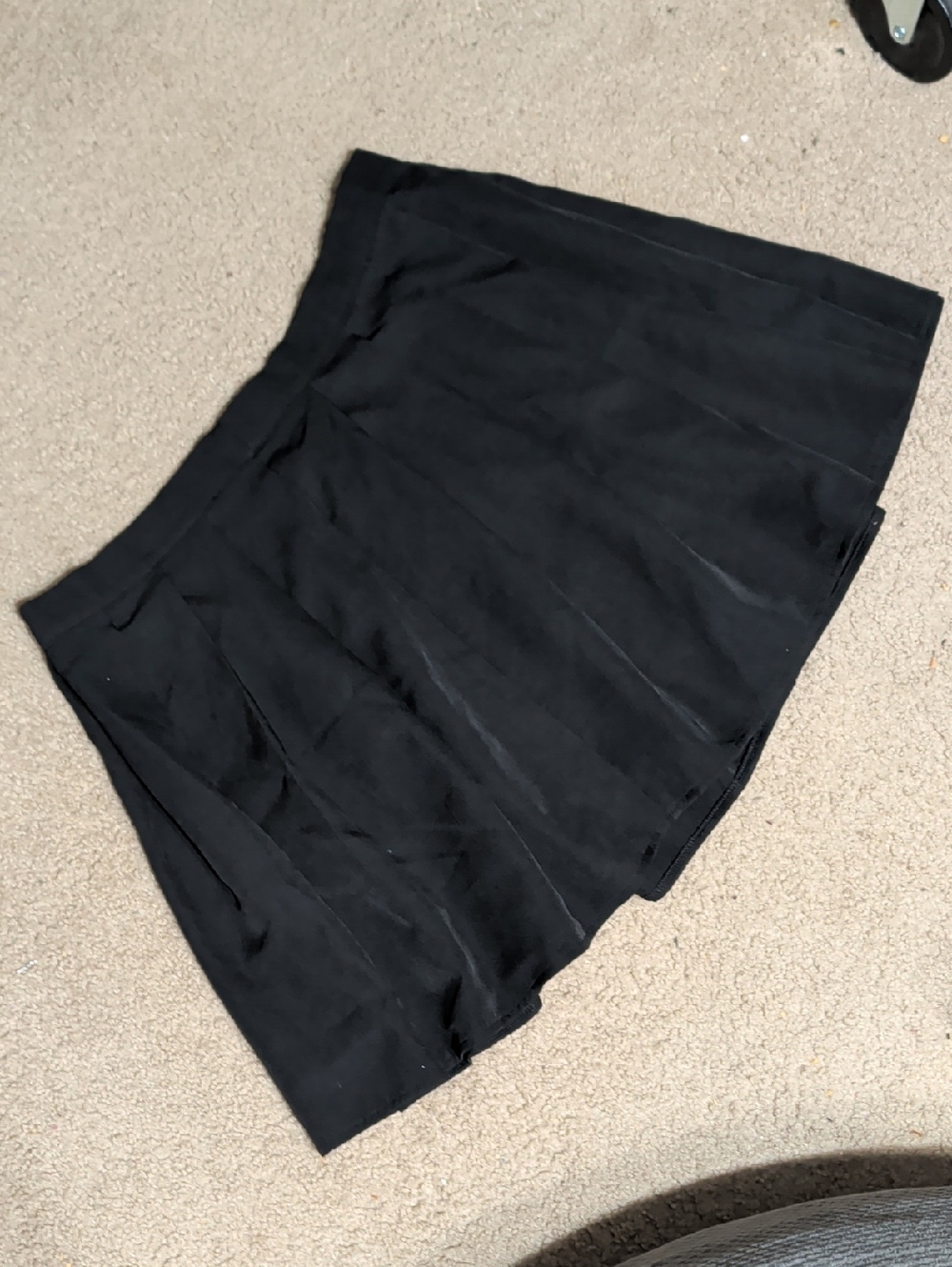 Shein Curve Black Mini Pleated Skirt 2XL